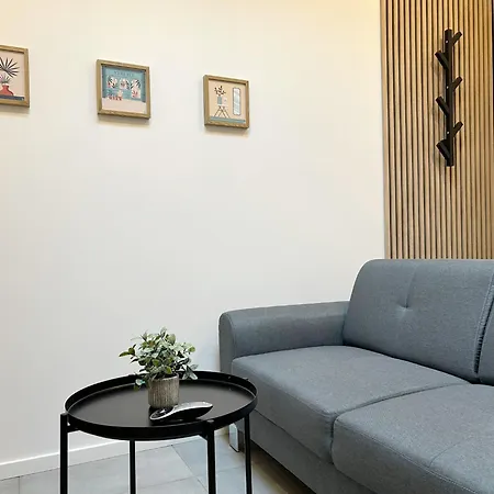 T1bis Centre Avec Patio Apartment Saint-Jean-d'Angely